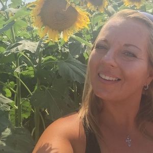 Meet your Posher, Lindsey